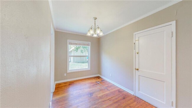 Building Photo - 712 Williamson Dr