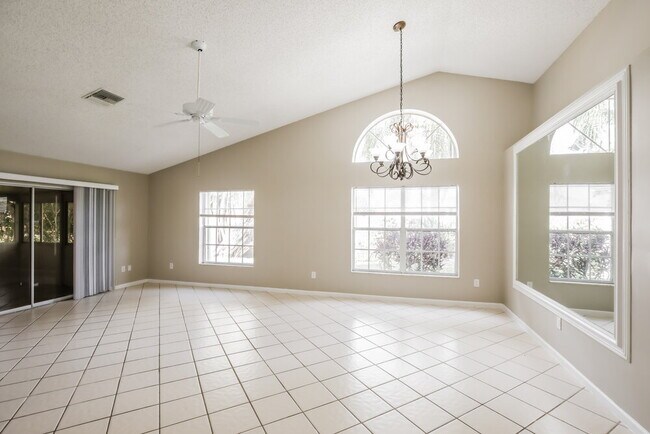 Building Photo - 105 Hemingway Ct