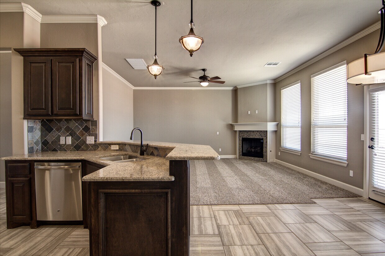 Foto principal - Beautiful Foster Signature Home in Great L...
