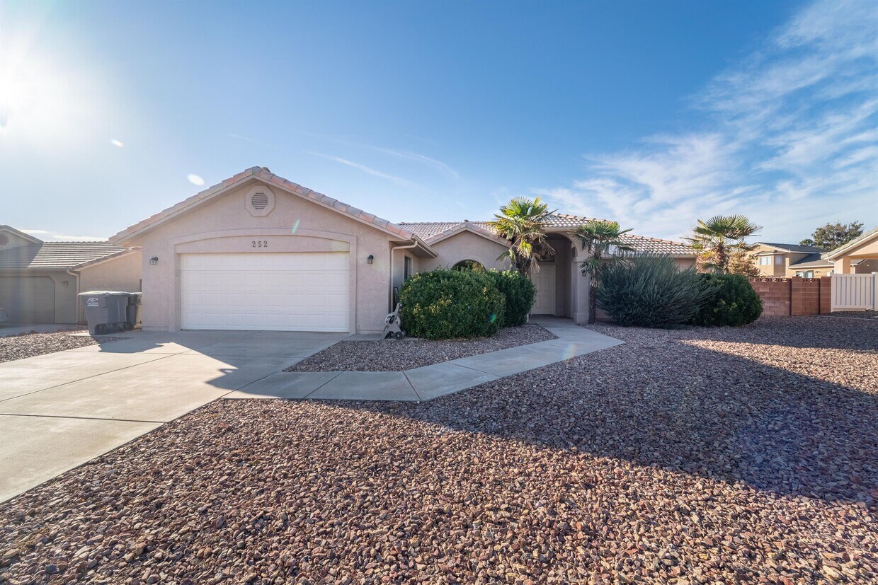 252 E 800 S, Ivins, UT 84738 House Rental in Ivins, UT