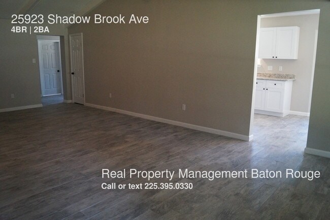 Building Photo - 25923 Shadow Brook Ave