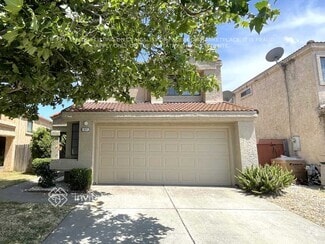 Building Photo - 217 Rolfe Dr