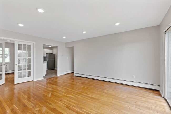 Interior Photo - The Park at Freehold