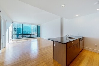 Building Photo - 45 Province St