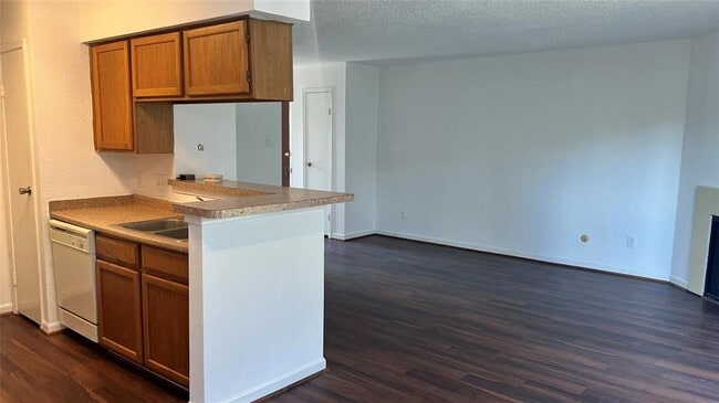 Building Photo - 2120 El Paseo St