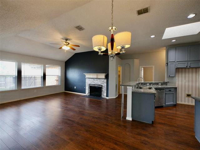 Foto del edificio - 4502 Highlands Dr