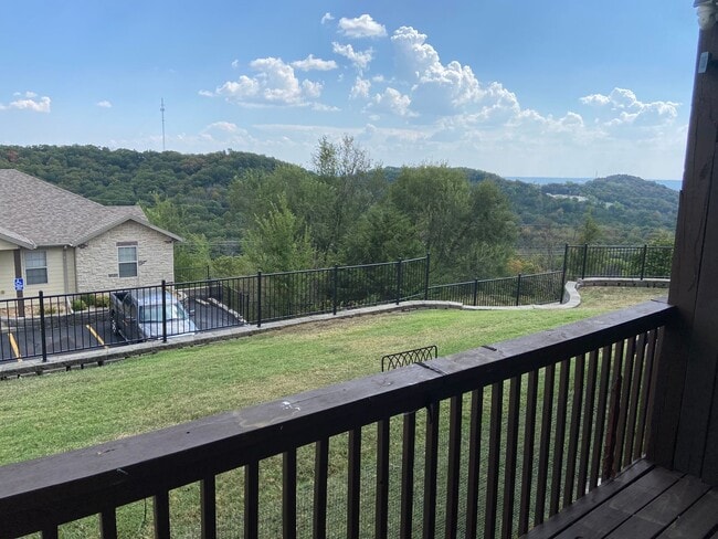 Building Photo - Condominium in Sycamore Ridge