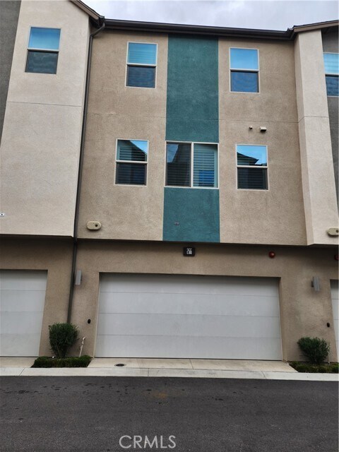 Building Photo - 107 Scratch Rd