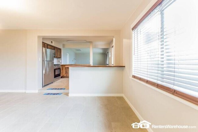 Building Photo - You're Going to Love this Charming Updated...