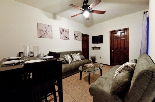 Foto del edificio - 170 E 118th St