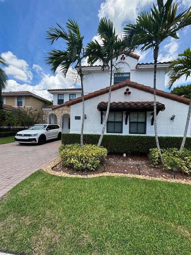 Foto principal - 9713 NW 8th Terrace