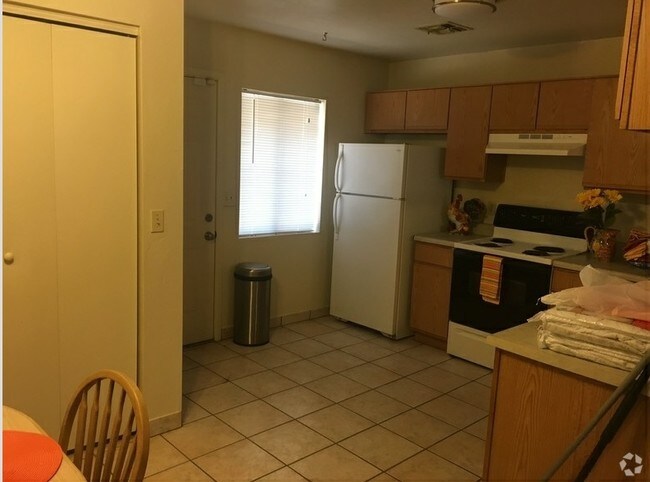 Foto del interior - 1821-1827 S Jefferson Ave