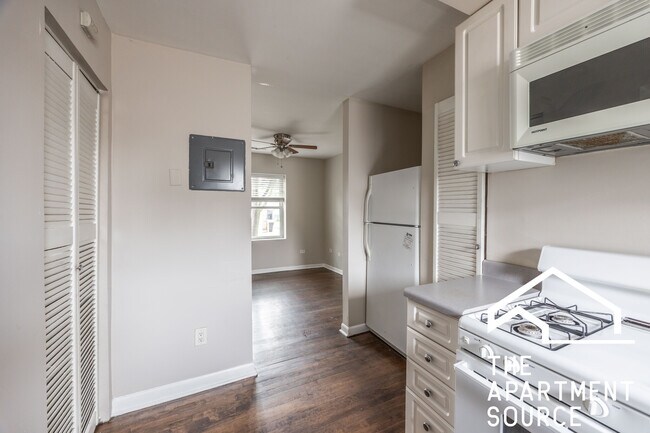 Foto del edificio - 3517 W Grace St