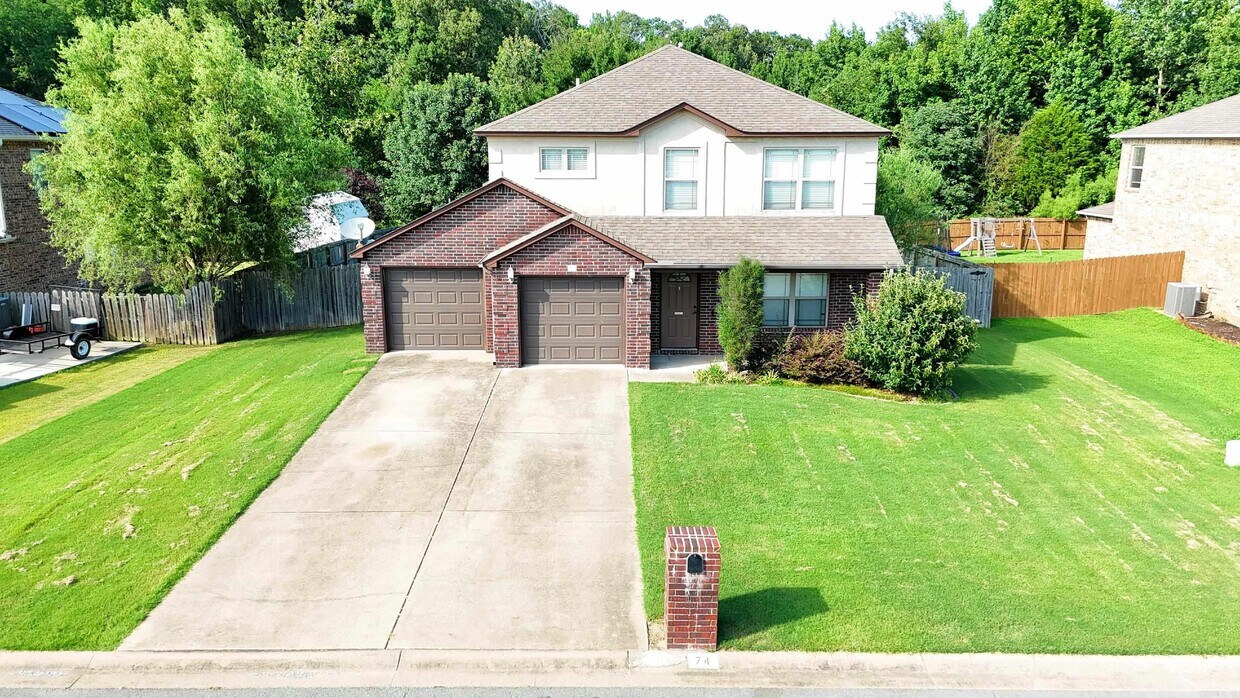 Foto principal - 74 Earnhardt Cir