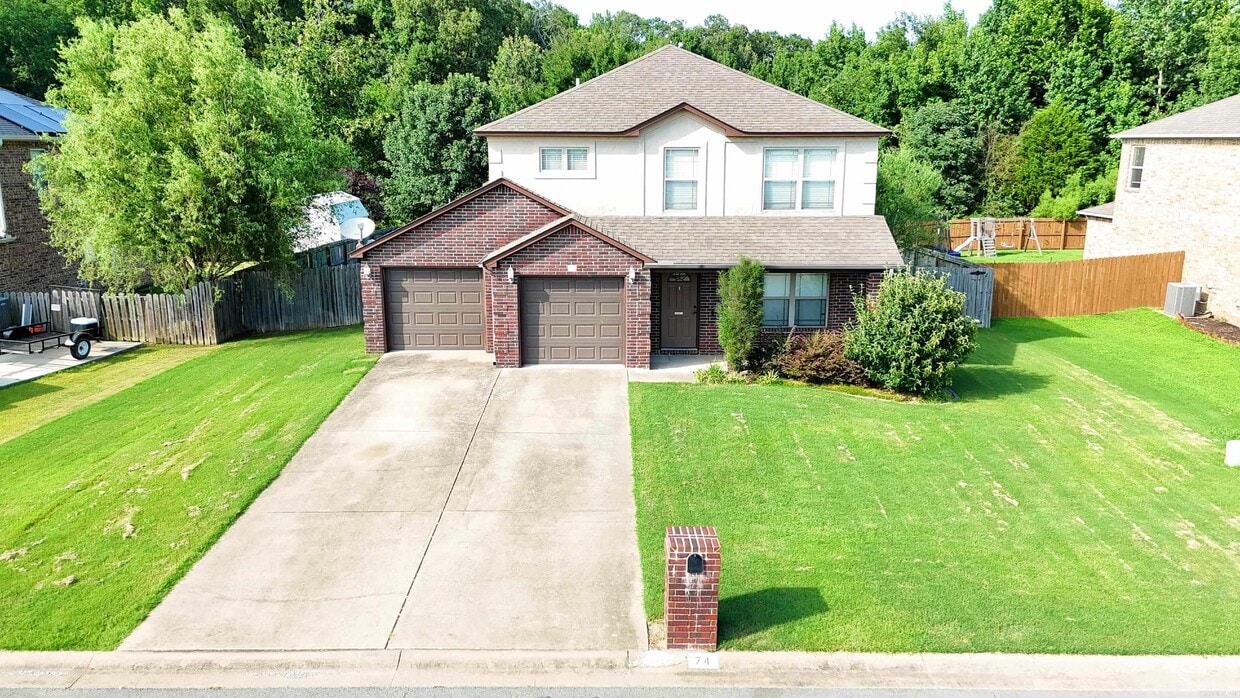 Primary Photo - 74 Earnhardt Cir