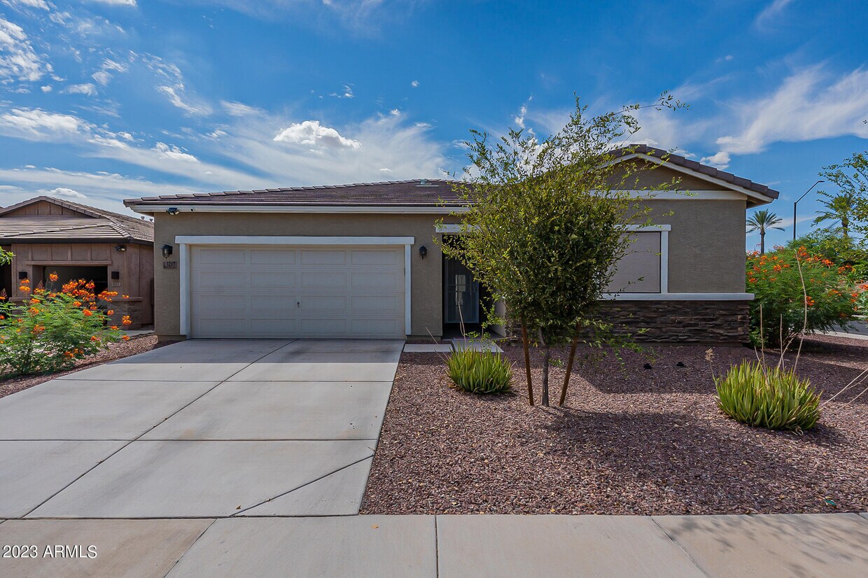 Foto principal - 3217 N Pleasant View Ln