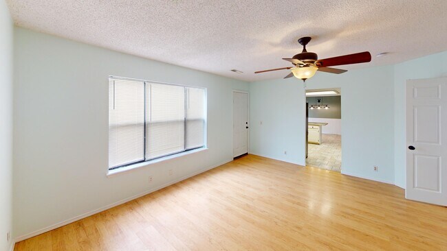 Foto del edificio - 7535 S Trenton Pl