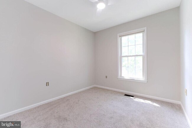 Foto del edificio - 21136 Winding Brook Square