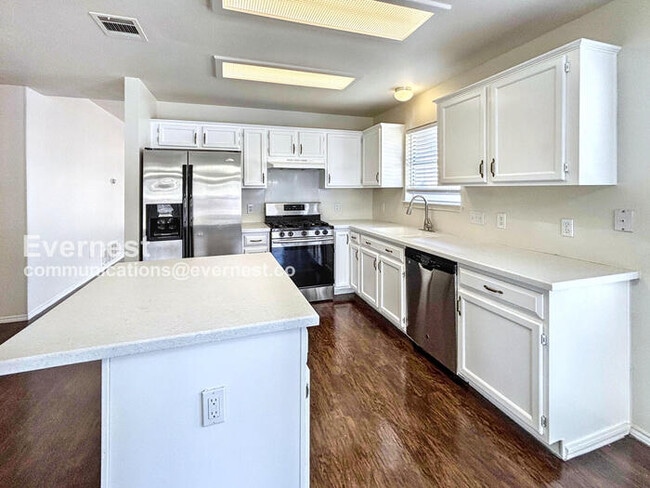 Foto del edificio - 1502 Sundance Dr