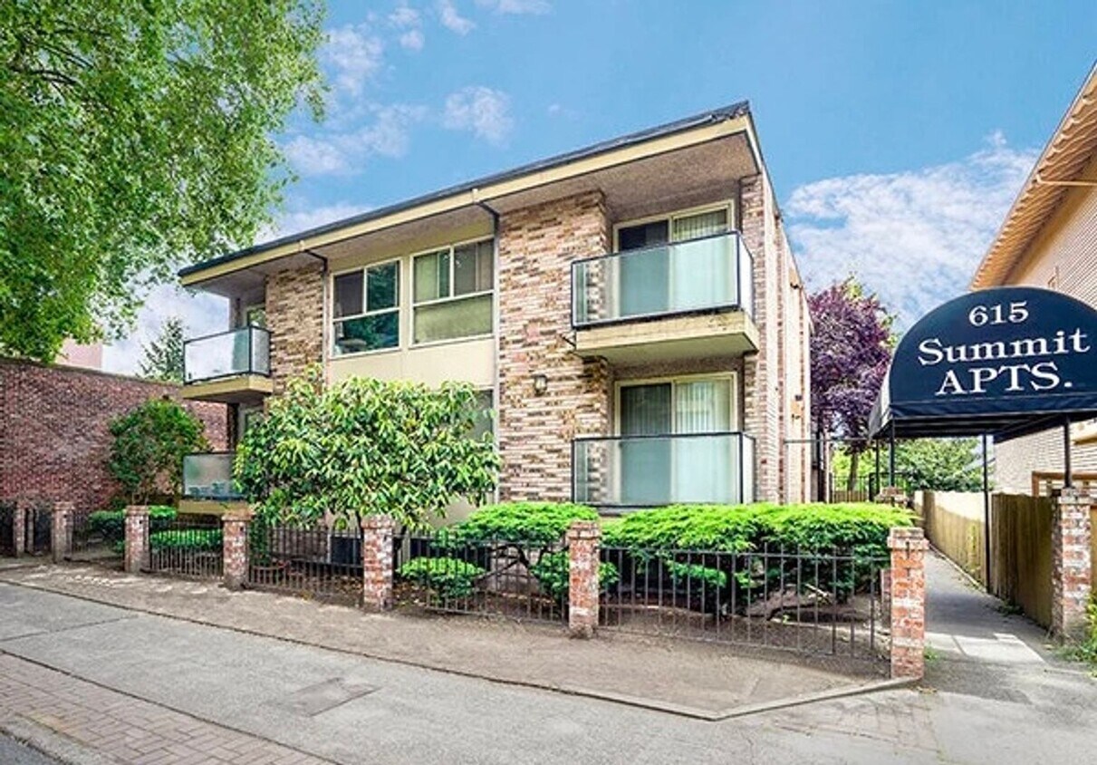 Foto del edificio - 615 Summit Apartments