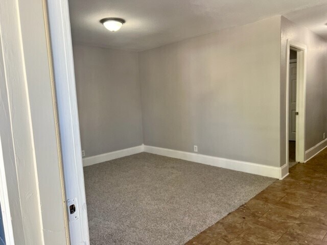 Building Photo - 904 N Trenton Ave