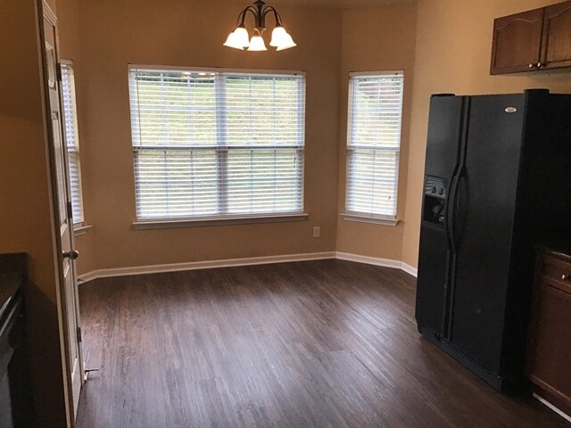 Building Photo - 941 Legacy Park Rd