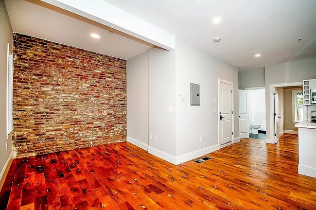 Foto del edificio - 145 Chelsea St