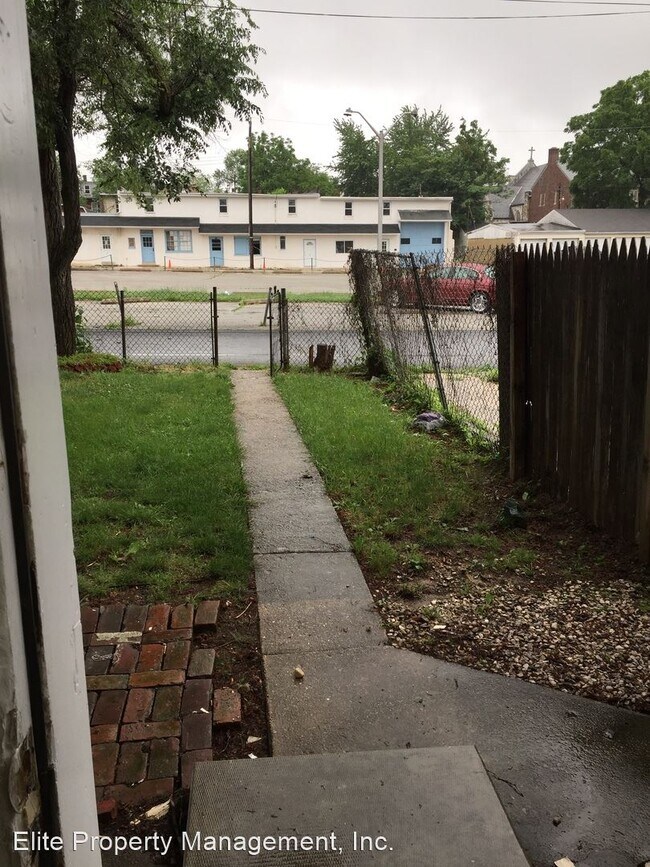 Building Photo - 1 br, 1 bath House - 629 W. Princess St. A...