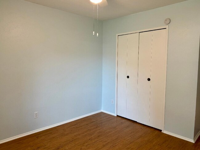 Foto del edificio - 4836 Brandenburg Ln