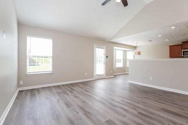 Building Photo - 3003 Aruna Ct