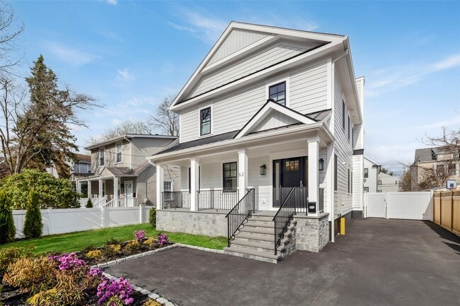 Building Photo - 62 Cedar Pl