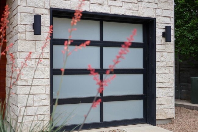 Building Photo - 108 Tillery St