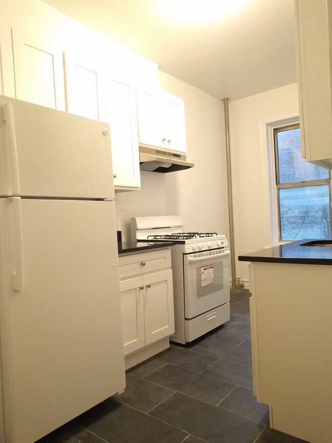 Building Photo - 5301 Snyder Ave