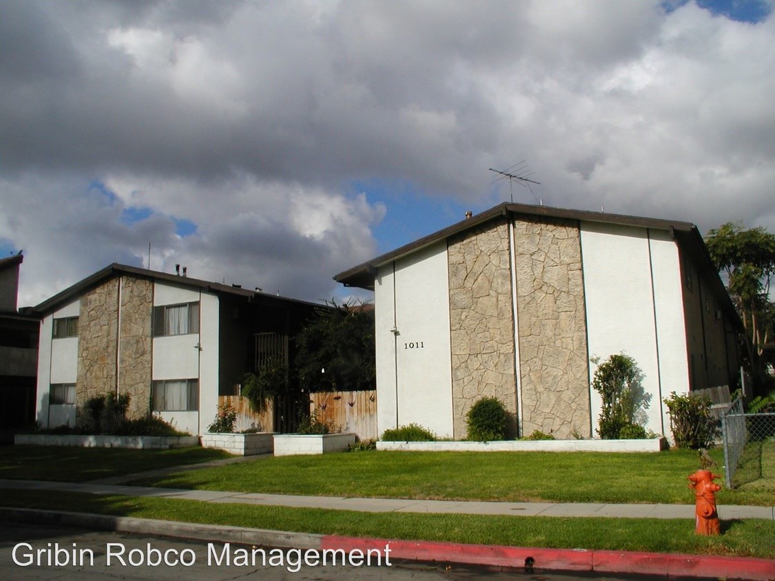 Primary Photo - 1011 W Angeleno Ave