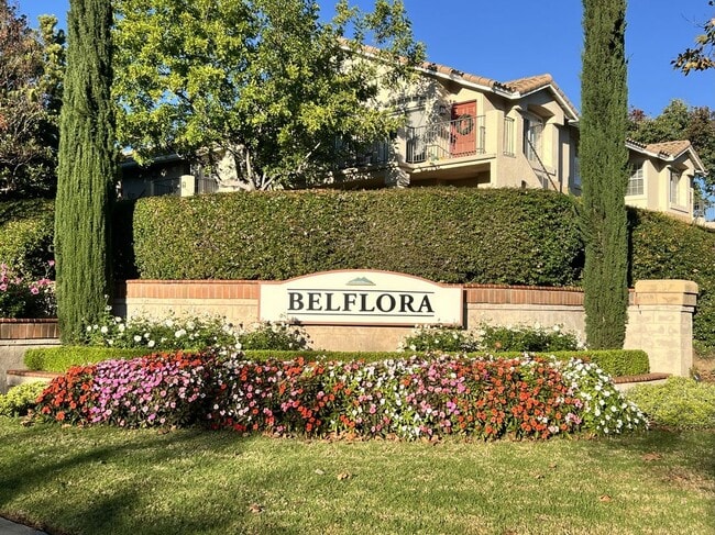 Building Photo - 85 Castano