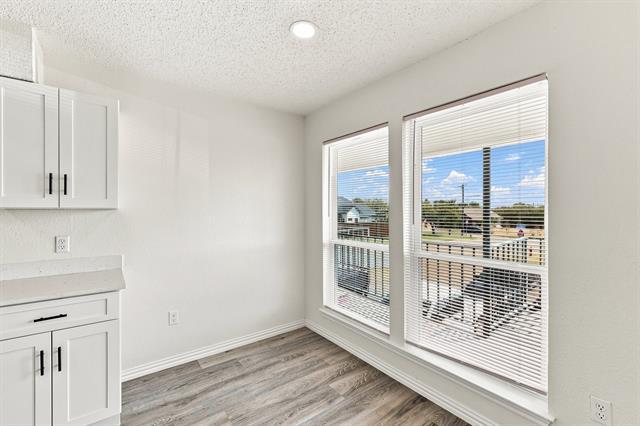 Foto del edificio - 8137 Foxfire Ln