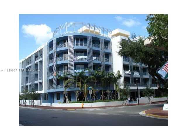 Foto del edificio - 3339 Virginia St