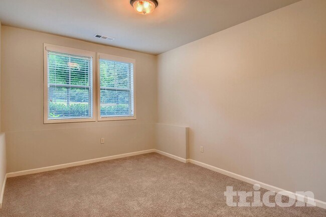 Building Photo - 345 Sand Bay Dr SW