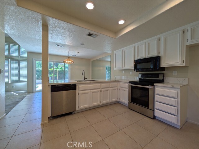 Foto del edificio - 6078 E Summit Ct