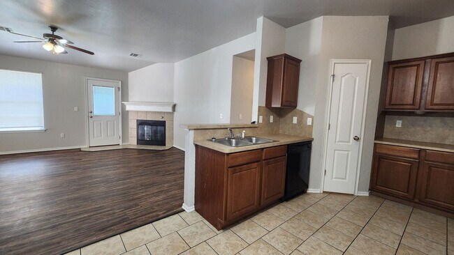 Foto del edificio - 4710 SE 77th St