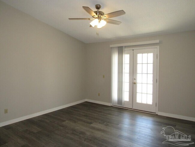 Foto del edificio - 2303 W Michigan Ave