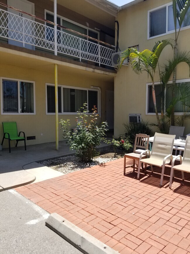 Foto del edificio - 208 E Stocker St