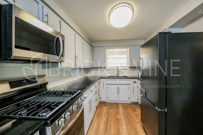 Foto del edificio - 924 SW 5th St