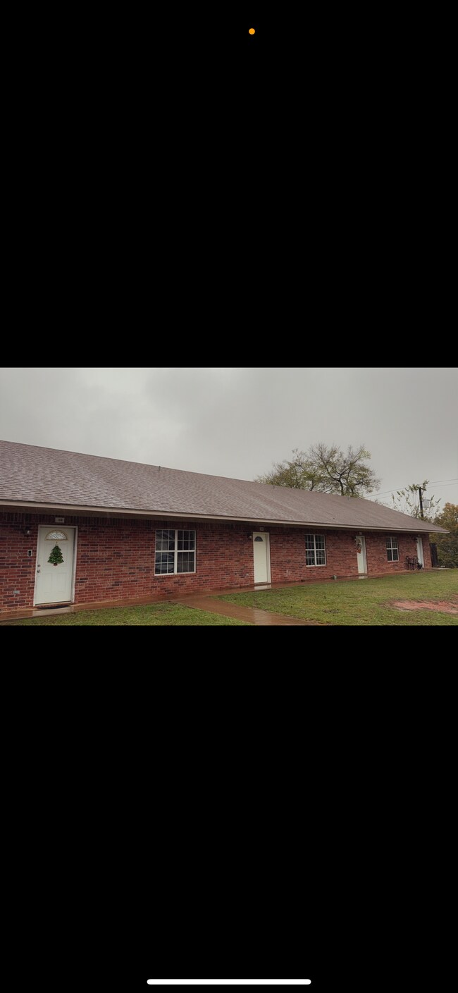 Foto del edificio - 1036 E Elm St