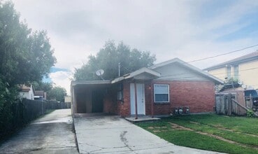 Building Photo - 209 Geneva St