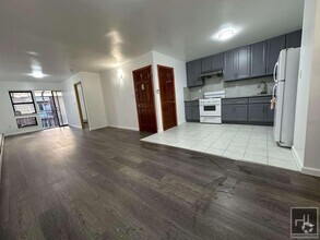 Building Photo - NEWLY RENOVATED 3-BEDROOM HOME IN CORONA, ...