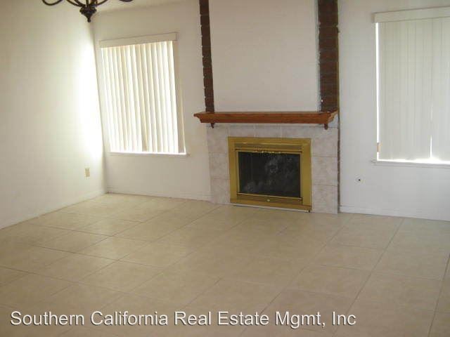 Building Photo - 25412 Via Dona Christa