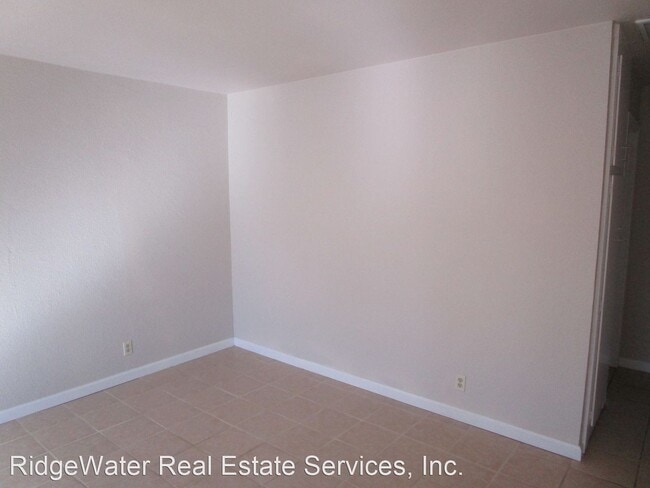 Building Photo - 2 br, 1 bath House - 1187 Beacon Street