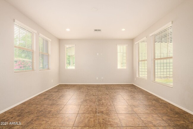 Foto del edificio - 21051 W Wycliff Dr