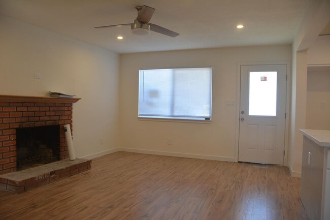 Building Photo - Beautifully Remodeled Antioch Delta Fair A...